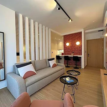 Centro Urban Aparthotel 4*
